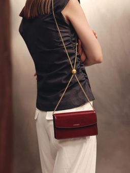 MIRAGGIO - Tilly Clutch With Detachable Strap - Red (M)