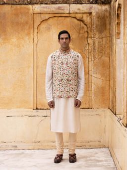 Aangan by Parul - Off White Regal Charm Kurta with Churidar and Nehru Jacket (Set of 3)