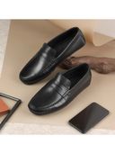 Black color option, Sold out, Currently selected
