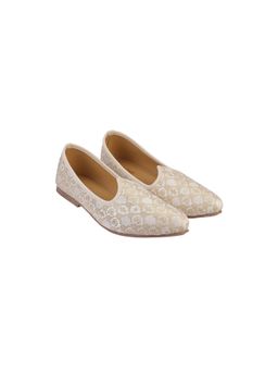 Mochi - Men Beige Mojaris