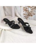 Black color option, Sold out, Currently selected