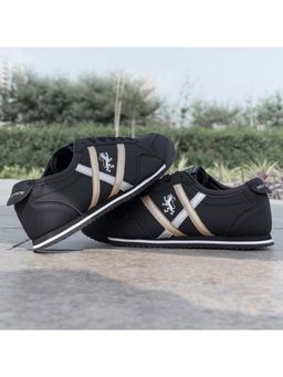 Red Tape - Women Solid Black Lifestyle Sneakers