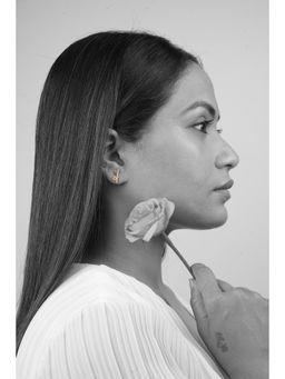 La marque-M - White Polki On Bars Diamond Earrings