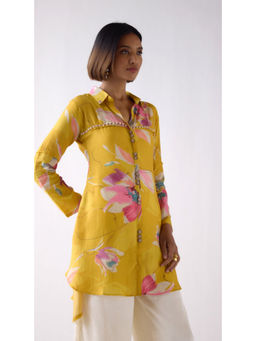 Basanti Kapde aur Koffee - Mustard Muslin Floral Printed Shirt