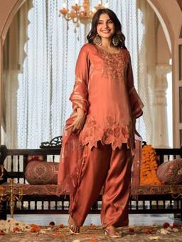 Autumnlane - Women Rust Opela Plum Kurta with Pant and Dupatta