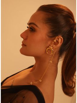 DaMAK - Chan Basra White Pearl Earrings