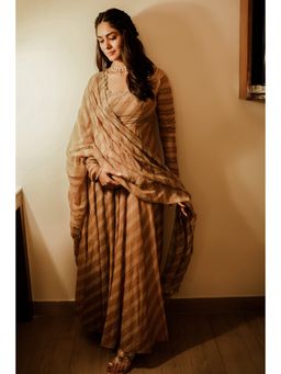 Paulmi & Harsh - Mrunal Thakur In The Sadie Anarkali with Pant and Dupatta
