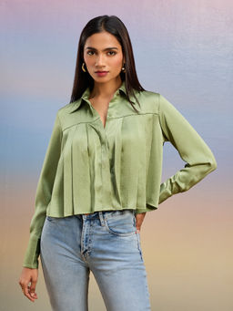 RSVP by Nykaa Fashion - Green Solid Broad Cuffs Cropped Bubble Satin Shirt