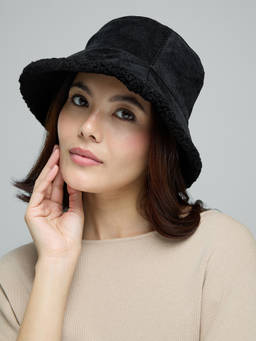 Twenty Dresses by Nykaa Fashion - Black Solid Winter Bucket Hat For Women
