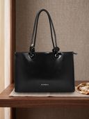 Black color option, Sold out, Currently selected