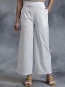 White color option, Currently selected