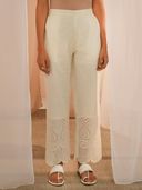 Off White color option