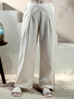 AAREIN - Women Off-White Pleated Linen Trouser