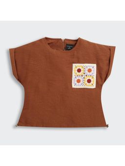 TINY GIRL - Rust Crochet Floral Patch Pocket Fawn Cotton Top