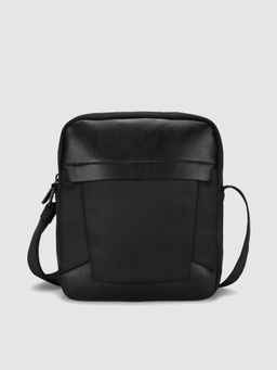 CARPISA - Gregor Go Men Crossbody Sling Bag - Black (S)