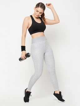 Clovia - Snug Fit Ankle-Length Mid-Rise Active Tights (XL)