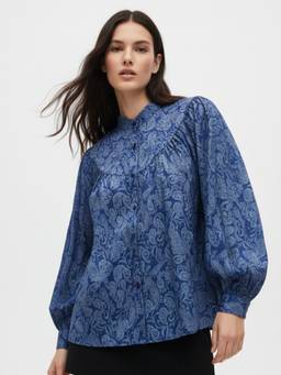 Outzidr - Blue All Over Paisley Printed Blouse