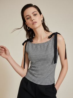 Outzidr - Black Boat Neck Ghingham Knotted Bow Top