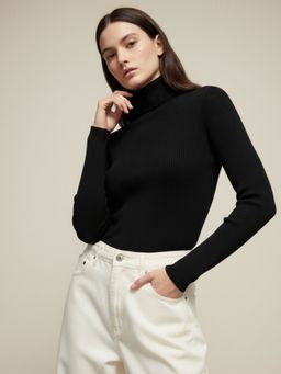 Outzidr - Black Textured Basic High Neck Top