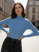 Blue color option, Currently selected