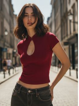 Outzidr - Maroon Short Sleeve Key Hole Detail Crop Top