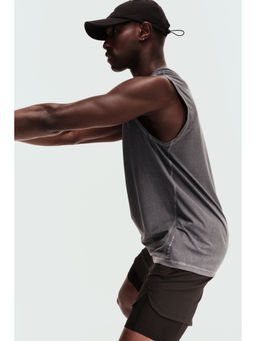 H&M - Men Grey Regular Fit Sports Vest Top With Drymove