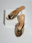 Gold color option, Sold out, Currently selected