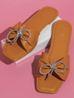 Inc.5 - Women Mustard Party Flats