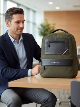 Tommy Hilfiger - Unisex Laptop Blackburn Backpack - Olive