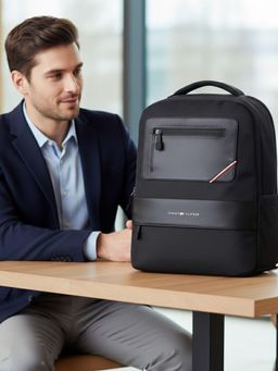 Tommy Hilfiger - Unisex Laptop Blackburn Backpack - Black