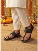 Black color option, Currently selected