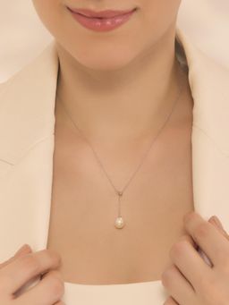 Nistra - 925 Sterling Silver Pearl Lustre Necklace (Adjustable)