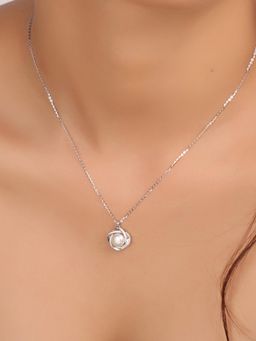 Nistra - 925 Sterling Silver Pearl Bloom Necklace (Adjustable)
