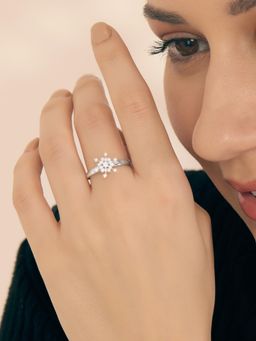 Nistra - 925 Sterling Silver Bloom Spin Ring (Adjustable)
