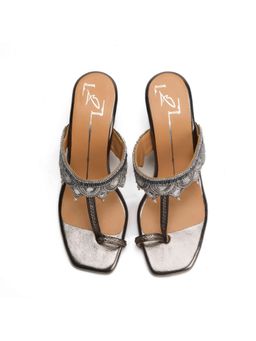 NIDHI BHANDARI - Grey One Toe Embroidery Block Heels