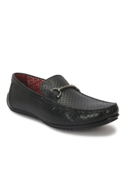 V8 by Ruosh - Black Textured Loafers