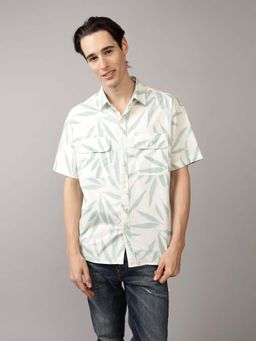 American Eagle - Men Green Button-Up Printed Poolside Shirt