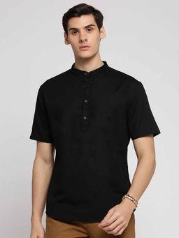 SHOWOFF - Men's Mandarin Collar Short Sleeves Black Solid Casual Short Kurta