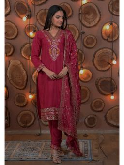 Anveri Textiles - Women Pink Chinon Kurta with Pant and Dupatta