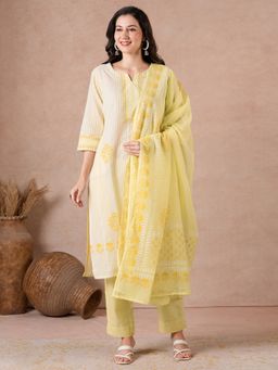Kami Kubi - Straight Fit Cotton Kurta with Pant and Dupatta with Block Print