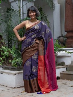 Suta - Women Purple Cotton Woven Saree