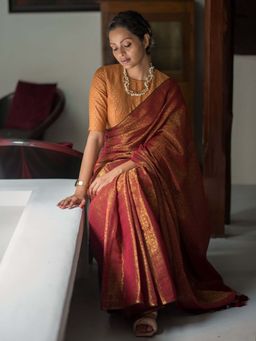 Suta - Women Maroon Cotton Woven Saree