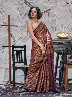 Suta - Women Magenta Cotton Woven Saree