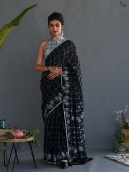 Suta - Women Grey Cotton Woven Saree