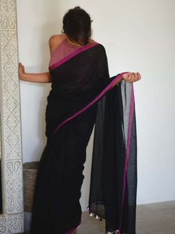 Suta - Women Black Cotton Woven Saree