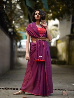 Suta - Women Purple Cotton Woven Saree