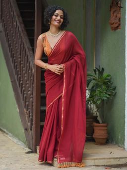 Suta - Women Maroon Cotton Woven Saree