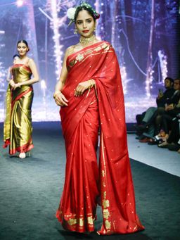 Suta - Women Maroon Cotton Printed Saree