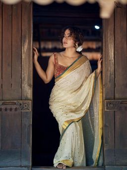 Suta - Women Off White Cotton Printed Saree