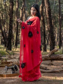 Suta - Women Red Cotton Embellished/Sequined Saree